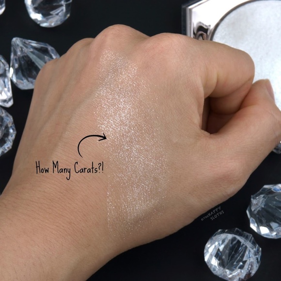 SOLD Fenty Diamond Bomb in How Many Carats Face & Body Highlighter - Picture 4 of 16